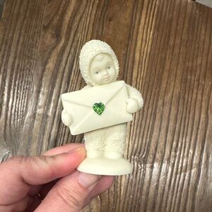 Snowbabies “Extra Special Delivery” Peridot (August birth stone)